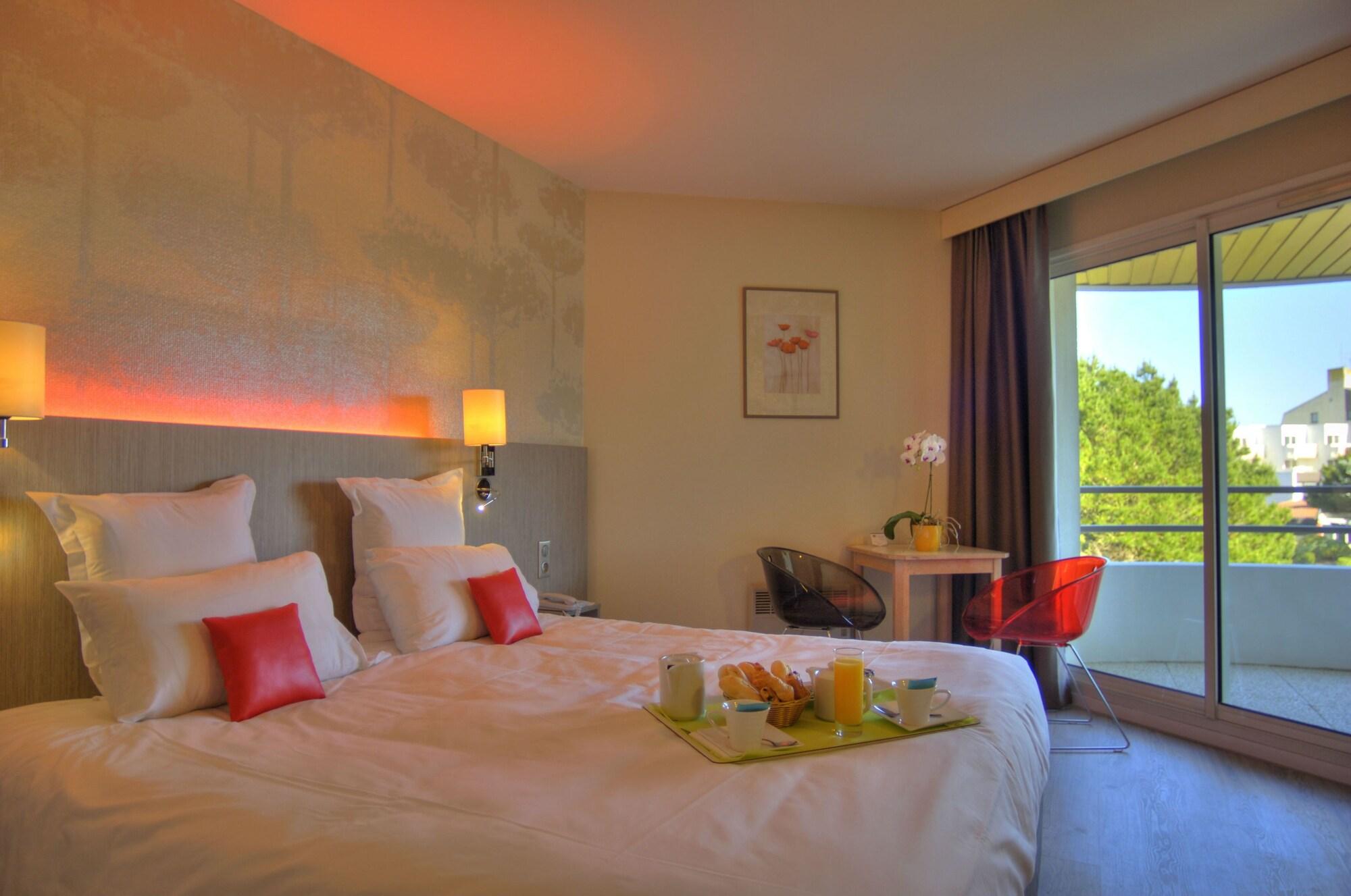 Hotel Valdys Thalasso & Spa - Les Pins Saint-Jean-de-Monts Room photo