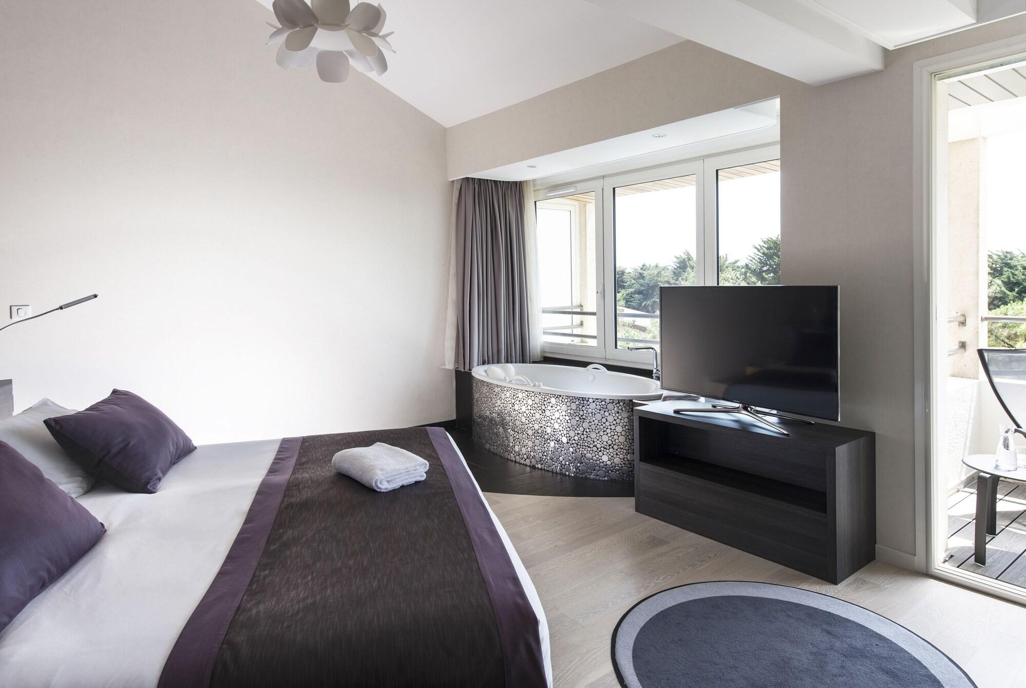 Hotel Valdys Thalasso & Spa - Les Pins Saint-Jean-de-Monts Exterior photo