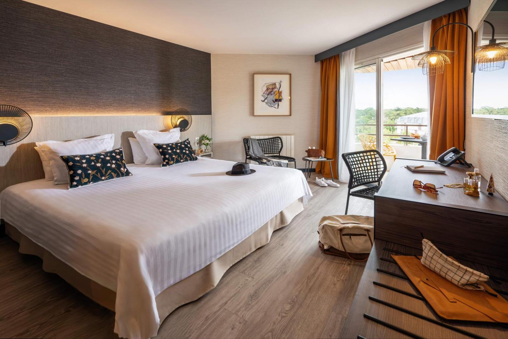 Hotel Valdys Thalasso & Spa - Les Pins Saint-Jean-de-Monts Exterior photo